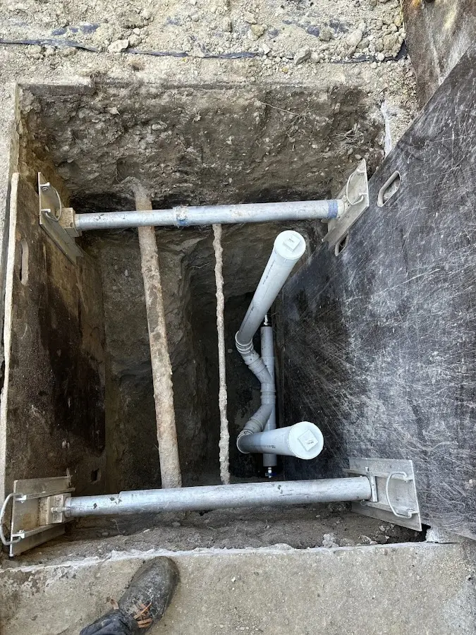 Experienced plumber completing Gas Line Repair work in Cahokia Heights